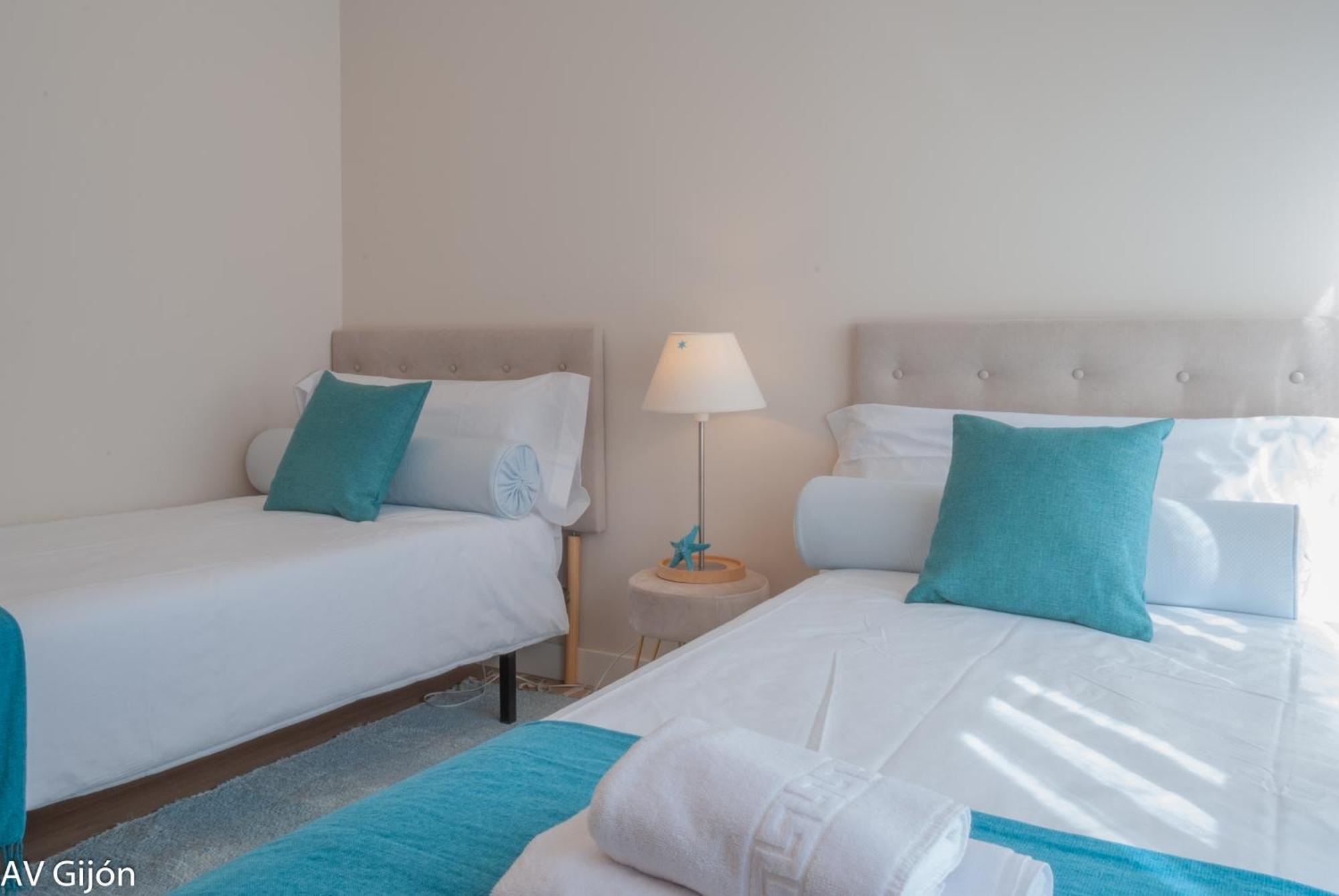 Av Costa One Apartment Хихон Екстериор снимка